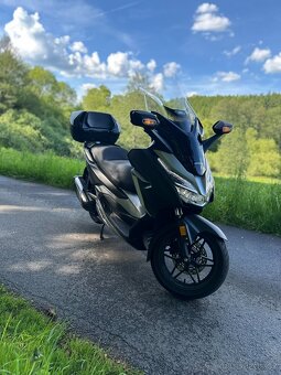 Honda Forza 300 - 2