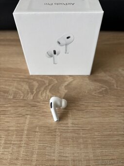 AirPods Pro 2. Generace pravé(R) sluchátko - 2