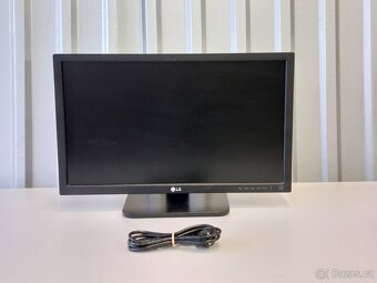 Monitor 24", LCD LG - 2