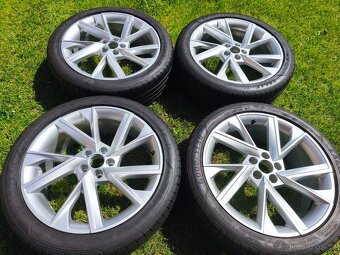 Zánovní letní sada Škoda Kamiq r18 5x100 Goodyear 215/45/18 - 2