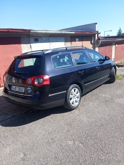 Volkswagen Passat B6 variant 2.0 TDI 103 kW - 2