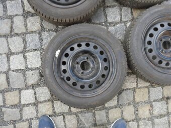 ZIMNÍ PNEU + DISKY 155/65R14 RENAULT 14" CLIO - 2