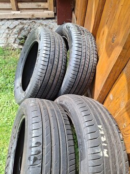 Letni pneu 215/60/17 - 2