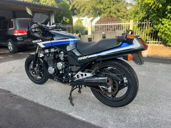 Honda cbx 750 - 2