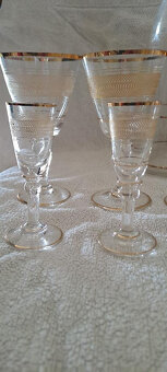 Starožitné skleničky a karafa Nová cena 490,- Kč - 2