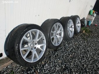 ALU kola 5X112 AUDI 8X19 ET26 pneu 235/45/19 - 2