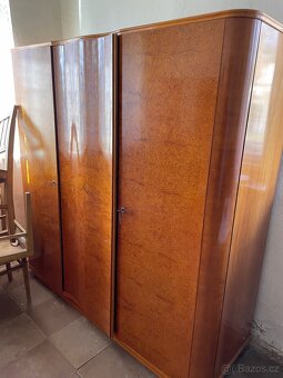 Postel a skříně - 2