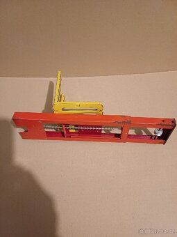 Staré hračky. Ites,kdn. - 2