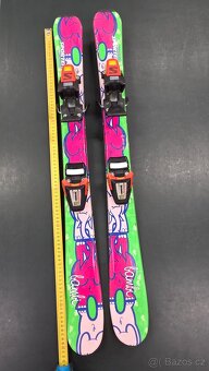 Dětské lyže 90 cm, lyžáky, helma, brýle - 2