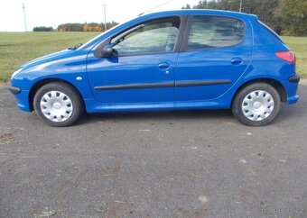 Peugeot 206 1,4 65 KW pravidelný servis benzín manuál 65 kw - 2