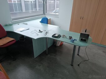 Kancelářský nábytek - 2