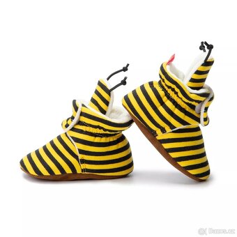 Nové capáčky zluto-černý proužek, vel.19 - 2