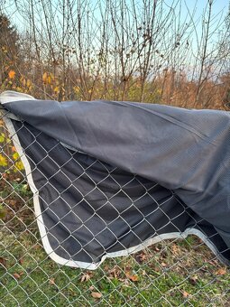 Bederní deka Horze - 2