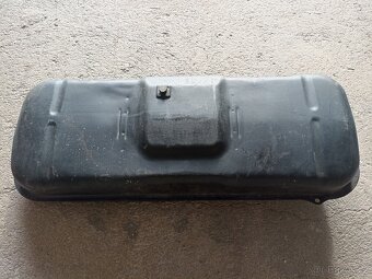 Nádrž Škoda 100,110,110R - 2