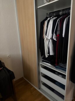 Vestavné šatní skříně - 2