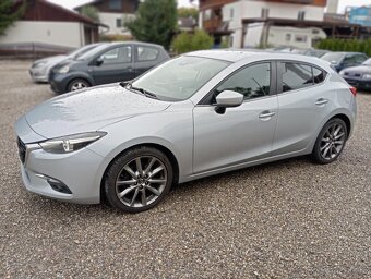 Mazda 3 2,0 benzín 1 Majitelka, bohatá výbava.. - 2