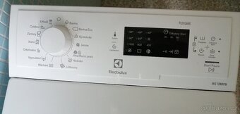 Pračka Elektrolux vrchem plněná - 2