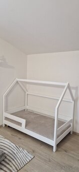 Dětská postel domeček s matraci - 2