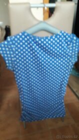 Dívčí triko A z USA delší modré s bílým puntíkem XS/S - 2