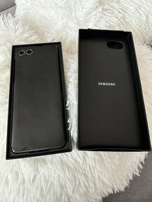 Samsung Galaxy ZFlip 5 256Gb + Galaxy Buds FE - 2