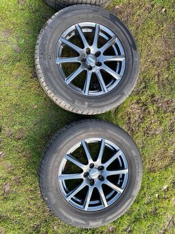 Sada Kol Rial 7Jx17 5x114,3 235/60/17 - 2
