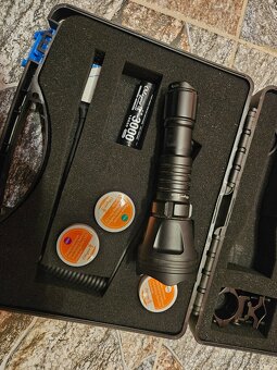 Taktická svítilna KL52 PLUS - 2