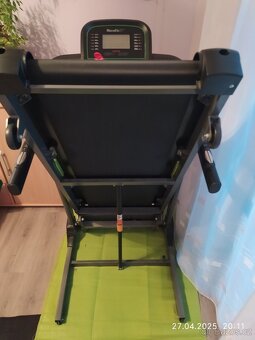 Běžící pás Housefit Tempo 30 - 2