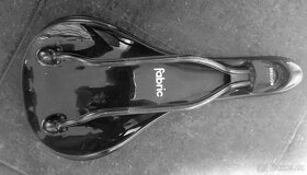 Sedlo Fabric Scoop PRO Shallow 142mm - 2