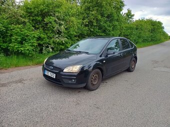 Ford Focus 1.6 74kw SUPER VÝBAVA - 2