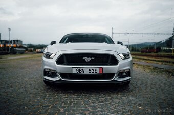 FORD MUSTANG GT 5.0 V8 - 2