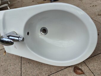 Keramický bidet JIKA - 2