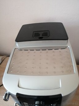 Automaticky kavovar DeLonghi - 2