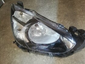 Mazda 2 pravé světlo - 2