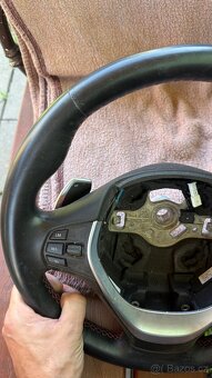 BMW f volant s padly - 2