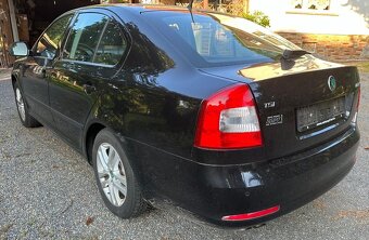 benzínová Škoda Octavia Limo 1.4 UNIKÁTNÍ STAV DSG automat - 2