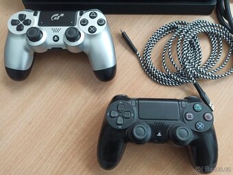 PlayStation 4 Pro - 2