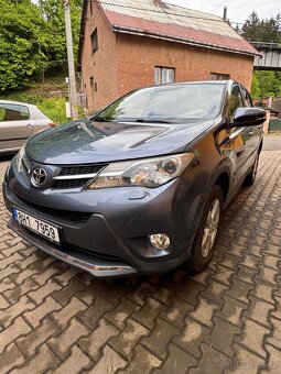 Toyota RAV4 AWD (4x4) - 2