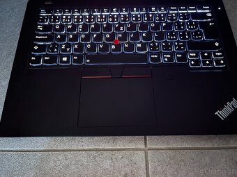 UltraBook Lenovo FHD IPS-i5 8250-RAM 8GB-SSD 256GB - 2