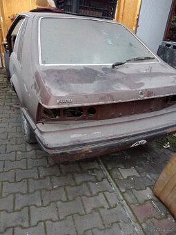 Prodám Ford Mustang Turbo manuál orig - 2