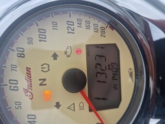 Indian Chief Vintage 2017 Indian Motorcycle Red Ivory Cream - 2