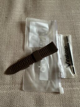 Silikonovy pasek hnedy - 2