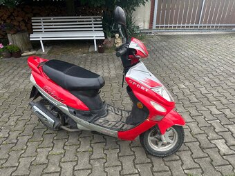 Skůtr 50ccm Rhon - 2