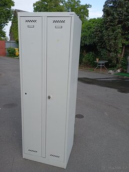 Plechové šatní skříně - 2