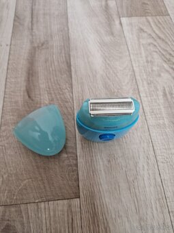 Dámský holící strojek Philips - 2