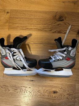 Rostouci brusle 32-35 - 2