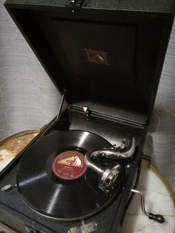 Gramofon " His Masters Voice" - 2
