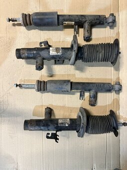 Adaptivní  tlumiče BMW F31 xDrive - 2