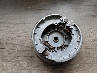 Brzdový štít Jawa 350/638 - 2