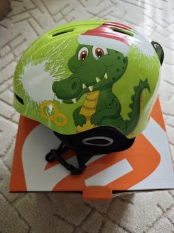 Lyžařská helma - 2