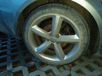 Audi A4 B8 2.7tdi NA NÁHRADNÍ DÍLY - 2